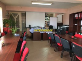 spatiu-comercial-de-vanzare-alba-cetate-cu-vitrina-stradala-mare-si-finisat